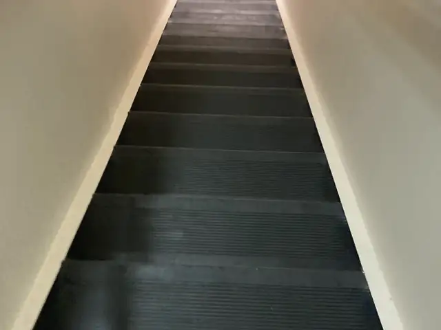 Banco Itaú · Escalera de circulación interior